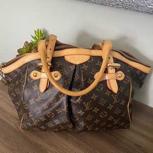 Large shoulder bag